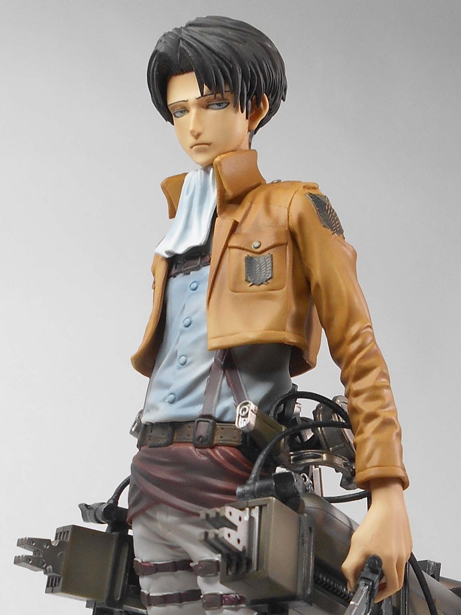 大山竜 على تويتر プライズフィギュアのリヴァイ兵長 格好良いです そして想像より大きい 約25cm T Co 54trquprnc