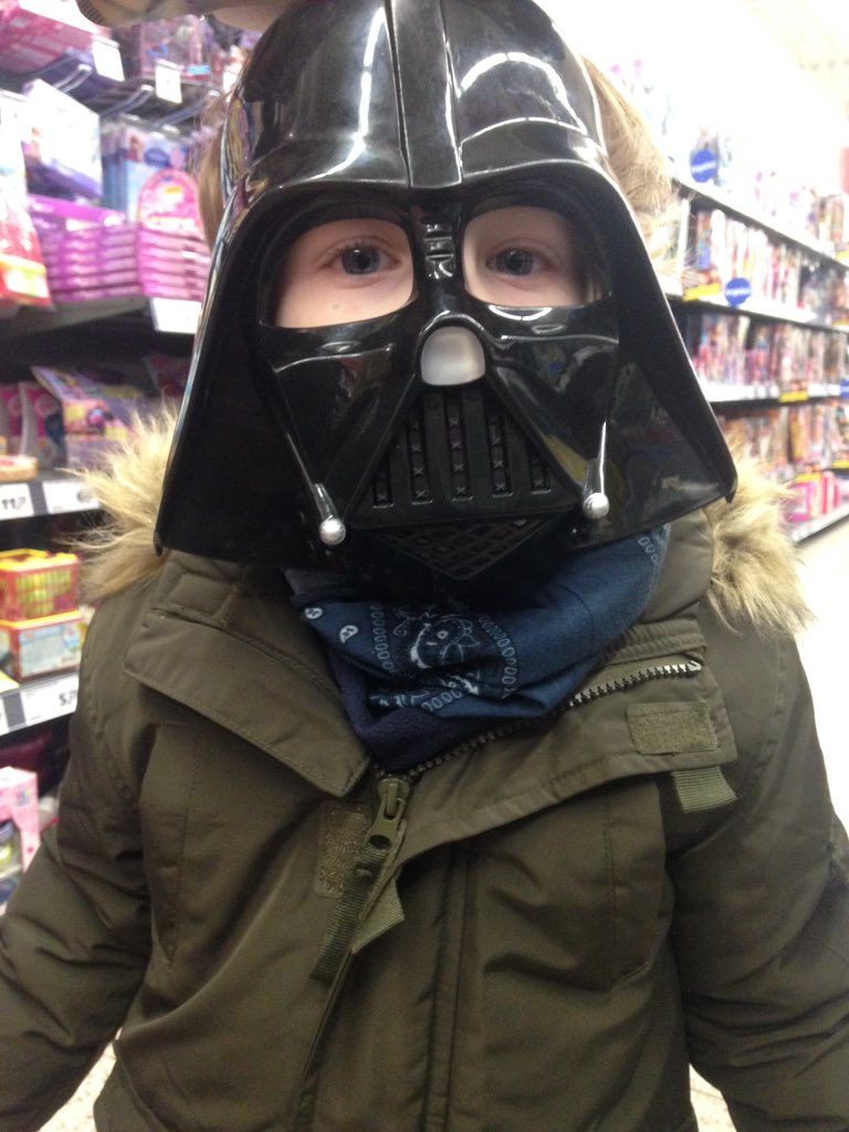 FechtelF's tweet photo. May the Force be with you - aus Gründen...  😉 #LordHelmchen #DarthSon https://t.co/a8RDlBDJnZ