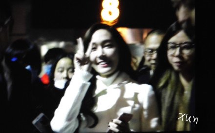 [PIC][16-12-2015]Jessica khởi hành đi Trường Sa - Trung Quốc để ghi hình cho chương trình "Ngày ngày tiến lên" vào tối nay CWY2_PZVEAAbXBh