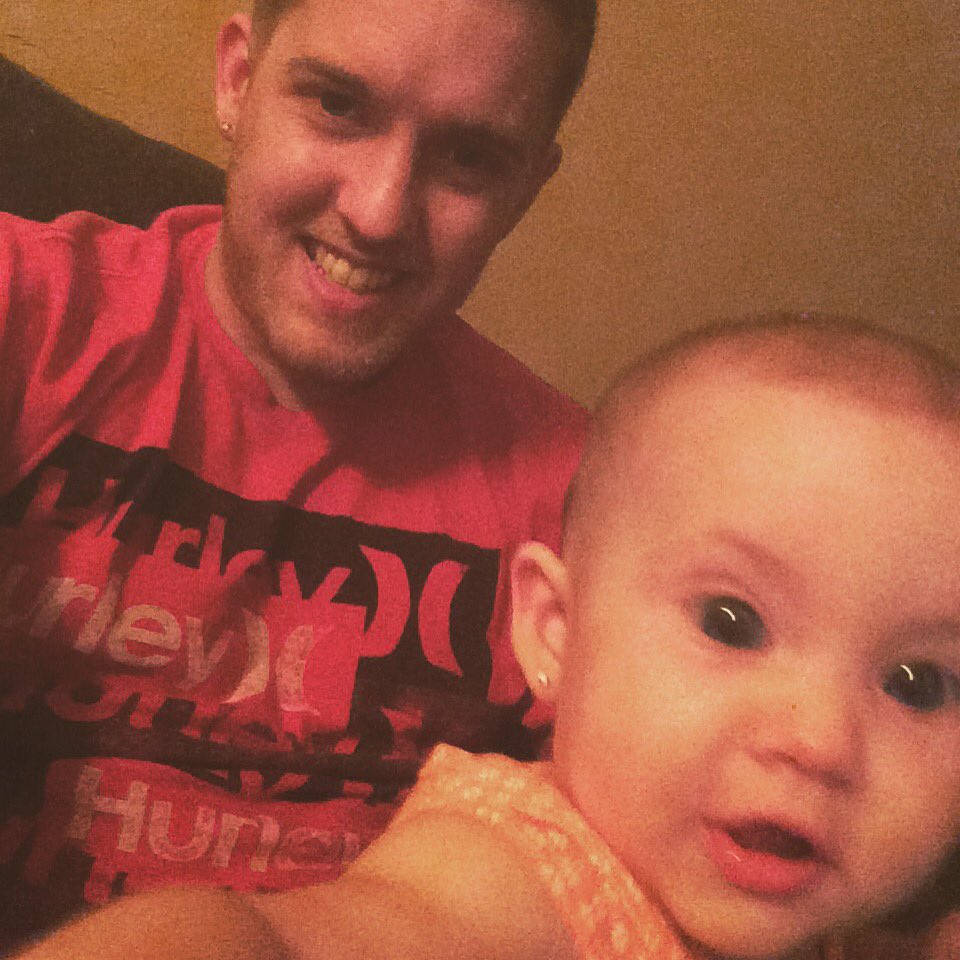 jonkavock's tweet photo. My little lovely 😘😘❤️❤️ #fatheranddaughter https://t.co/VbDsHYzwVs