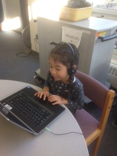 ChesterbrookES's tweet photo. Mrs. Kohout's 1st grade class code with help from #TechNinjas #ChipmunksCode #FCPScode #fcpshourofcode https://t.co/mguLG3MpoQ