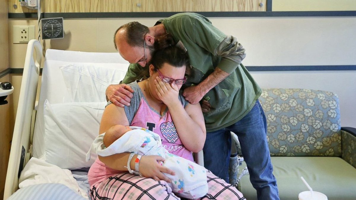 Heartbreak as new mother loses mom, fiancé in car accident hours after birth of newborn bit.ly/228fSk7?utm_me… https://t.co/svyixY1wAv