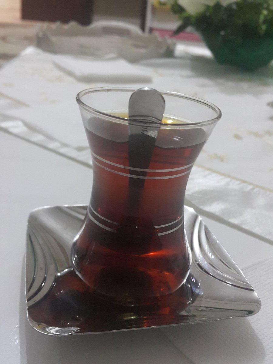 #TerörünPanzehiri
Çaydır Sohbettir...
Aşktır Muhabbettir...
Kara sevdalılar...
Kardelenlerdir.....