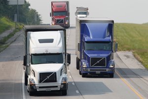 TransportTopics's tweet photo. Omnibus Adds Requirements to HOS Restart Study https://t.co/0nhLx2qDMY https://t.co/Q0a9B4C9CU