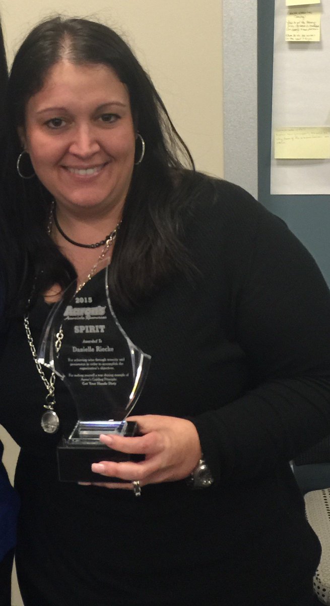rebeccasosa74's tweet photo. Congrats Danielle....award winner! You rock!!! https://t.co/Kw66w5ZF5c