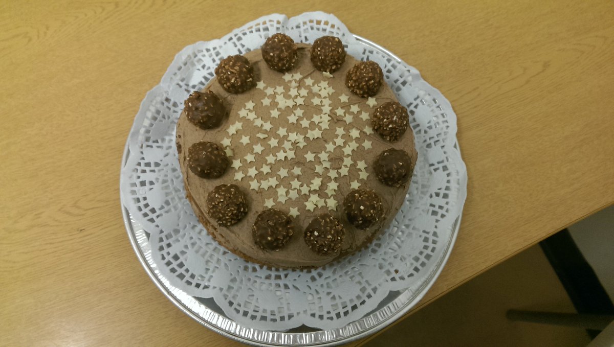 HyndRhodri's tweet photo. My entry for 2nite cake competition @headcaseymike @MattBourne102 https://t.co/LrcsthHYzH