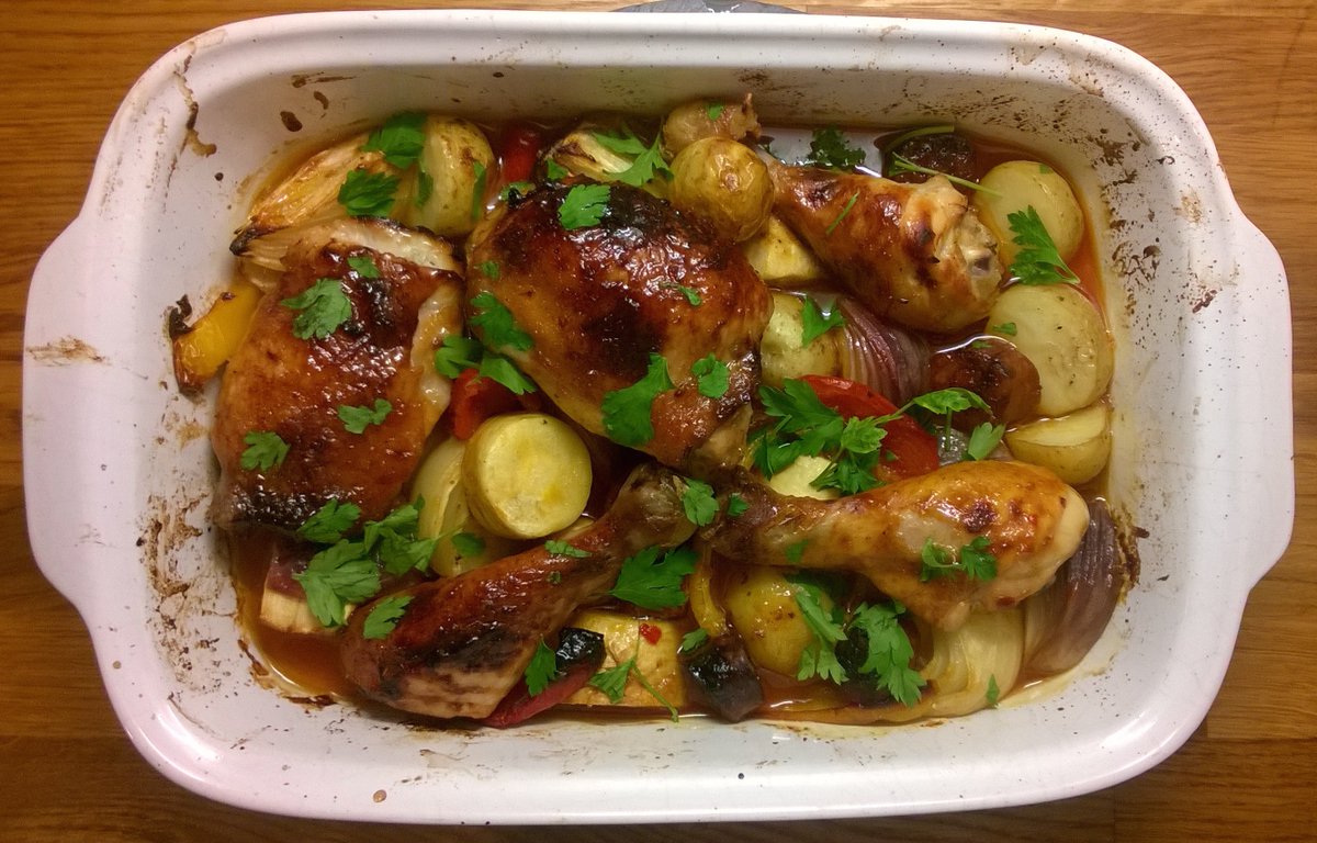 gobounceuk's tweet photo. Here are some of my recent meal creations :-)
#WinterSupper #DinnerInspiration #ComfortFood #LoveFood #LoveCooking https://t.co/AyQJLUu1IV