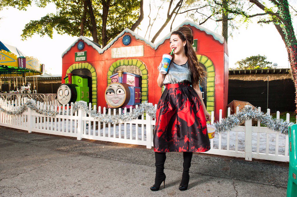 "All that Glitters" is on ShireenSandoval.com or tinyurl.com/h72ldpg <a href="/kore_boutique/">Kore Boutique</a> &amp; <a href="/santasenchanted/">Santa's Enchanted Forest</a> <a href="/wsvn/">WSVN 7 News</a>