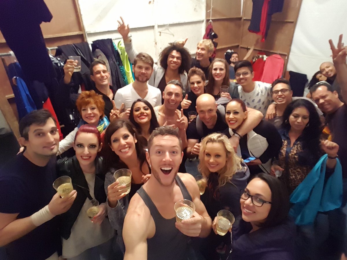 NickRigby3's tweet photo. Opened finally Yaya!  #poponice #choreographer #castfamily #life https://t.co/uTj5CxUC6B