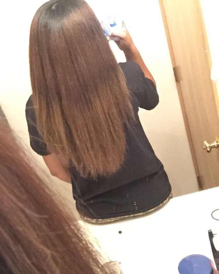 erical__'s tweet photo. My hair is ombré but not on purpose 💁🏼. #itsjustgrowing #allme #needmyendsclipped 😘 https://t.co/BvyYaiZqW7
