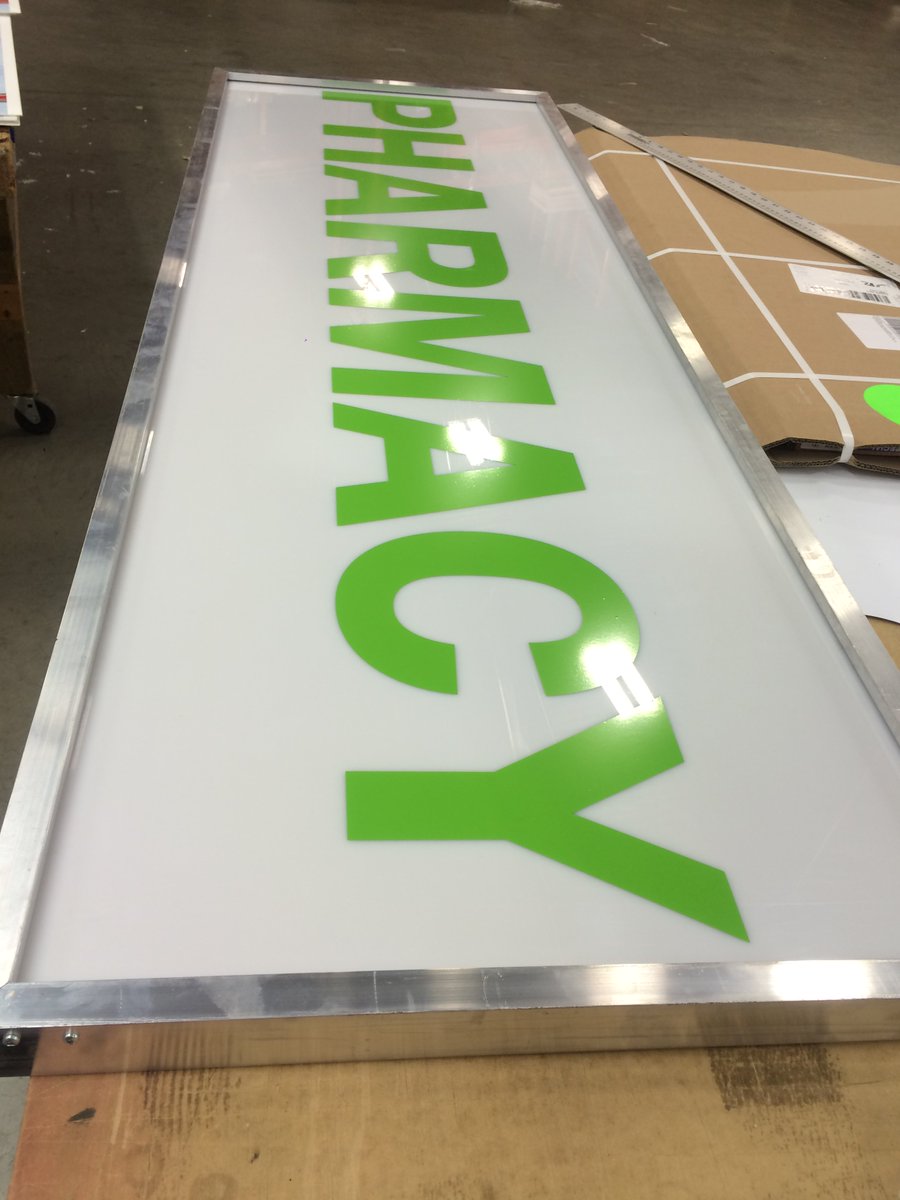 BolderGraphics's tweet image. We're #printing some backlit #signs, today. We'll #print and install your ideas goo.gl/hWLZDF #YYC