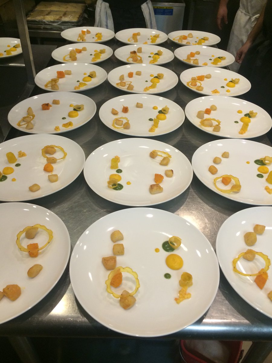 ClioBoston's tweet photo. Big shout out to all the amazing Chefs who came &amp; conquered at the #CelebrateClio alumni dinner last night! https://t.co/7XNExeZUzV