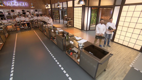 TopChefA3's tweet photo. .@MarcelTopChef y @PlateroTopChef harán una cata a ciegas con los platos que preparen sus compañeros #TopChef15 https://t.co/ranqEOXpg8