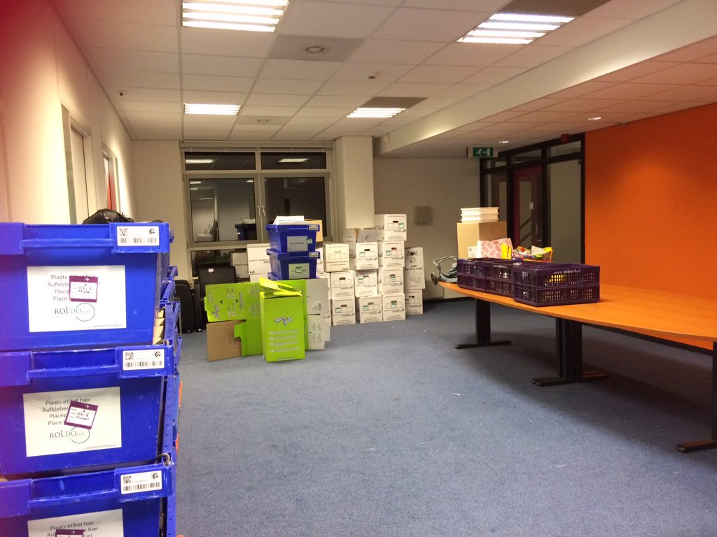 BarbaraStam's tweet photo. Laatste dag #centramed in Voorburg. Morgen verhuizen we naar Zoetermeer! https://t.co/zzUCs6KXuM
