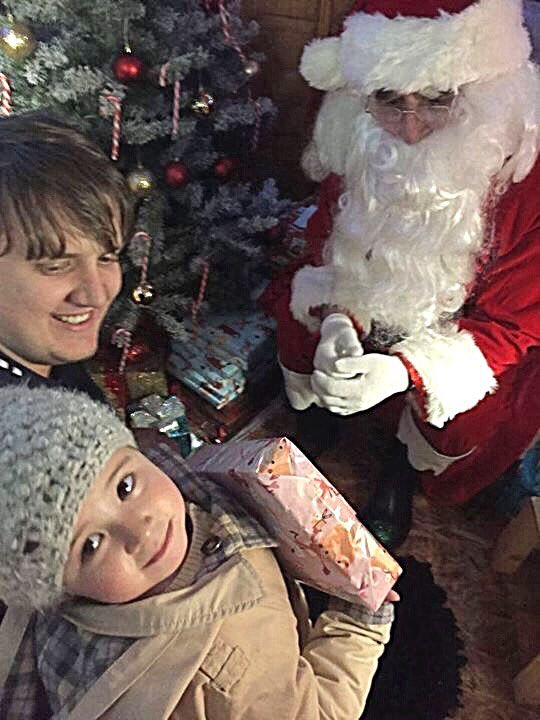 community2248's tweet photo. #santasgrotto #diabetesuk #britishheartfoundation @jasoncking72 @gilllynn1 @CharityMeg https://t.co/tbokBi6jfZ