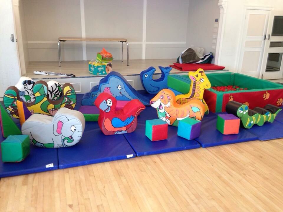 BeckenhamCastl1's tweet photo. Our soft play hire starts from only £60! https://t.co/k0wOeo52mi
