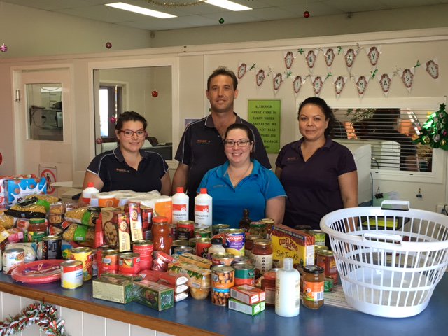 Mango4tech's tweet image. Thanks to our team in Gladstone (some shown) for organising this donation to help those in need via @Anglicarecq