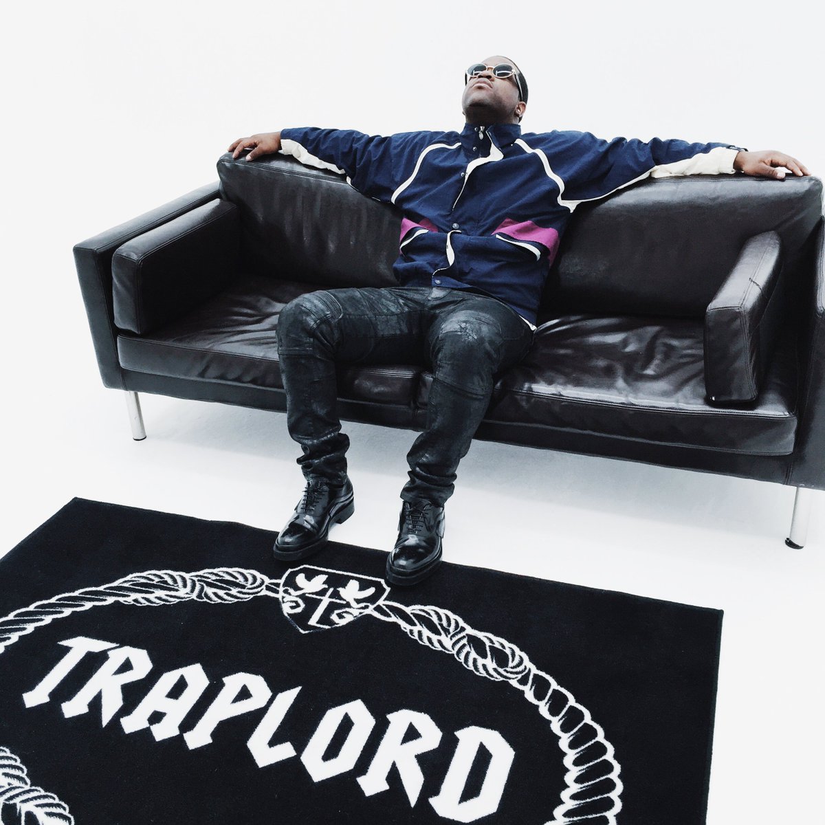 GQReport's tweet photo. Today on the #gqrgiftguide, @fancy + @ASAPferg limited edition #Traplord rug. #FancyDotCom https://t.co/5Hb0ksNcfn https://t.co/vLvnUqz1WZ