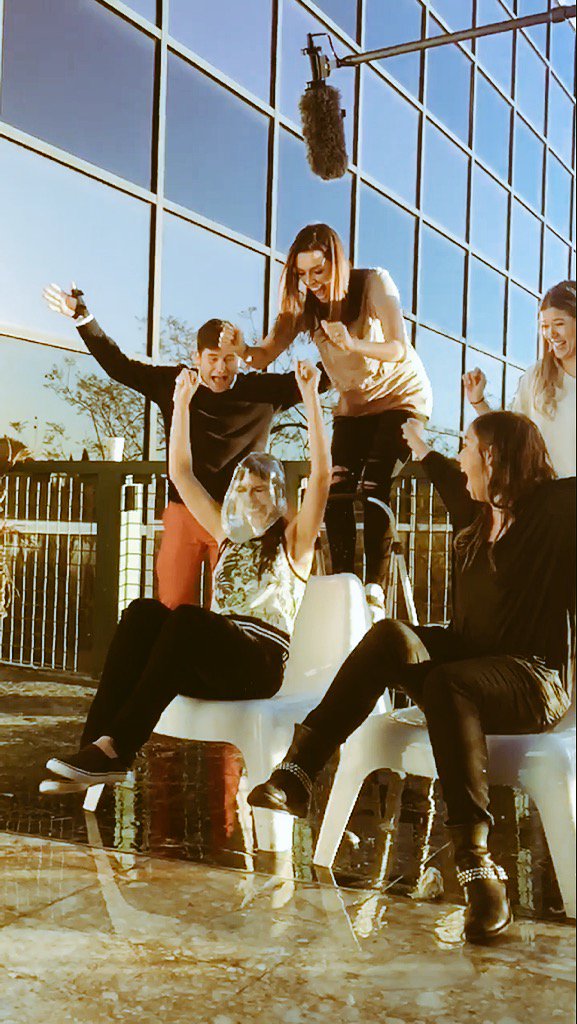 Embedded image permalink