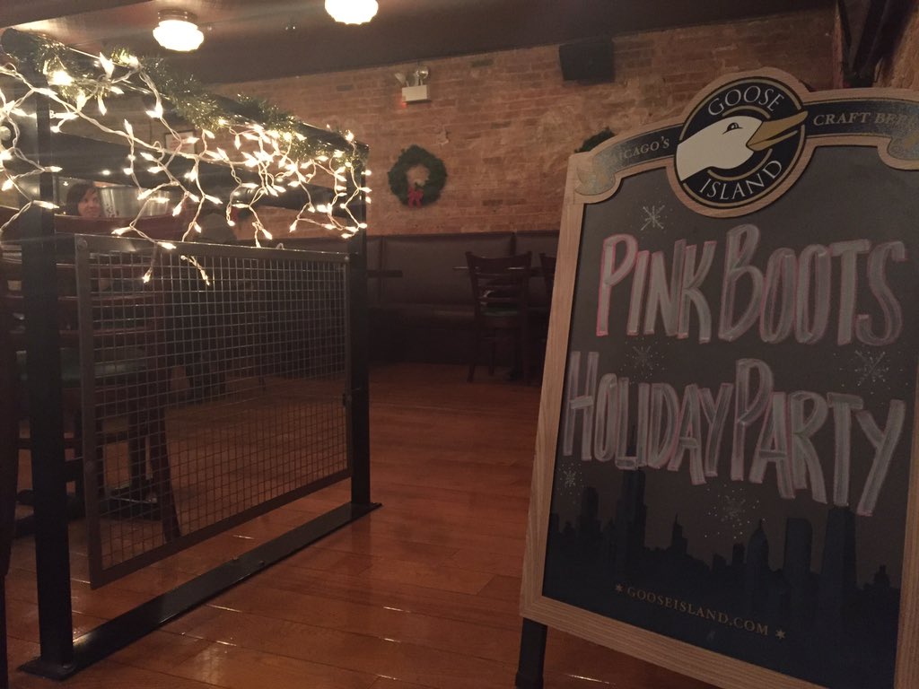 PinkBootsChi's tweet photo. Join us on the loft @GooseClybourn! #pinkbootschi https://t.co/OqPgvImixf