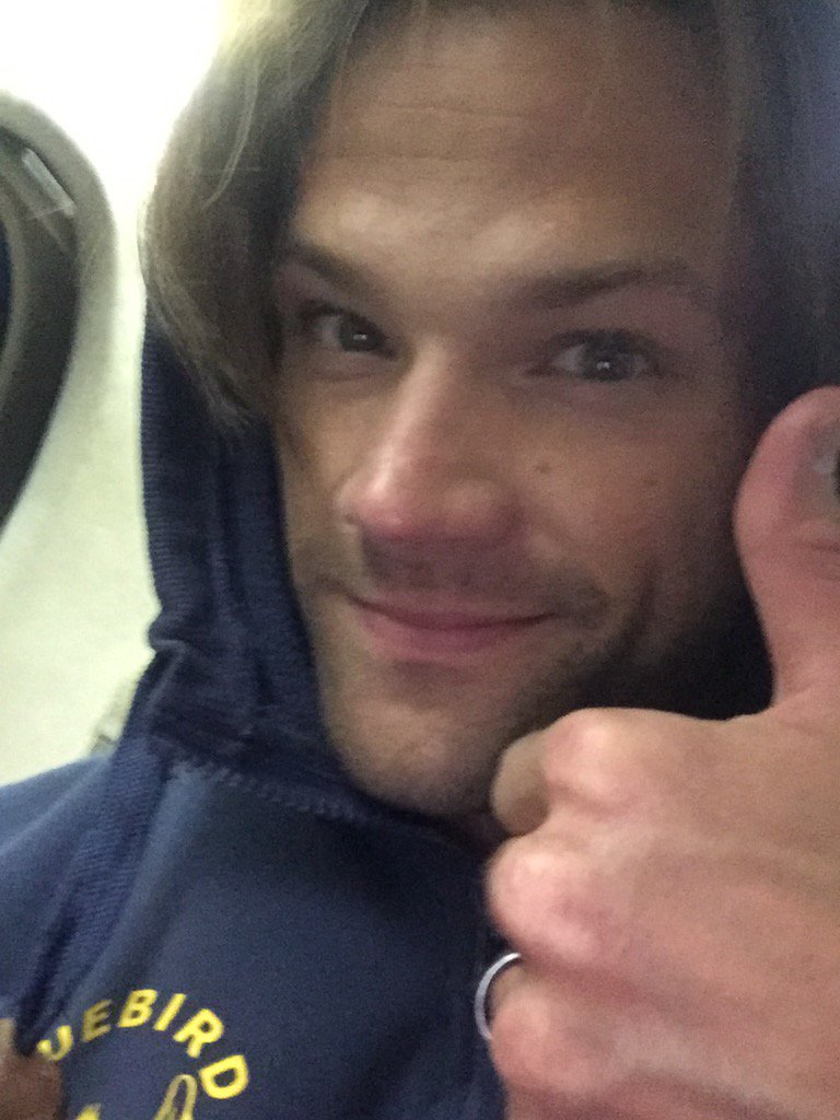jarpad's tweet photo. All wrapped up until January!!! Here's to the holidays :) #akf #SupernaturaI #SPNFamiIy https://t.co/MyH3mgTzna