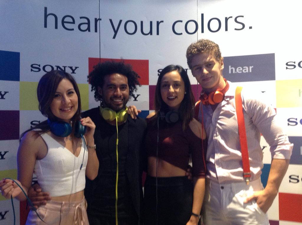 SonyHearSM's tweet photo. @TanaRendon @omarvalladolid @TaliaEchecopar deslumbrando el estilo de #hearyourcolors https://t.co/mEsIzMYDzz