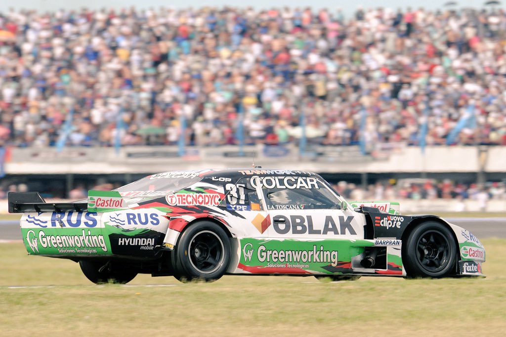 gastonmazzacane's tweet photo. #PHOTOS #flashback #aprendia manejarhaceunratito @actcargentina @AutodromoMouras @CastrolArg @colcarMB @ruseguros https://t.co/PosjtYq1gV