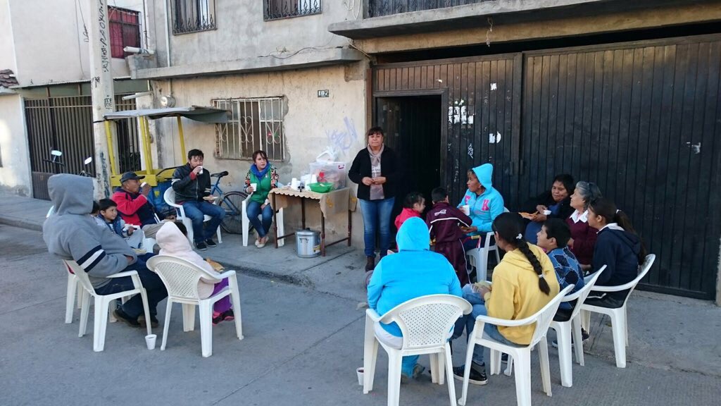 lescampillo's tweet photo. En la posada de nuestra amiga Seccional #SocorritoArroyo gracias por la invitación @MakySolisN @pri_mpal https://t.co/EWSWAJ84OX