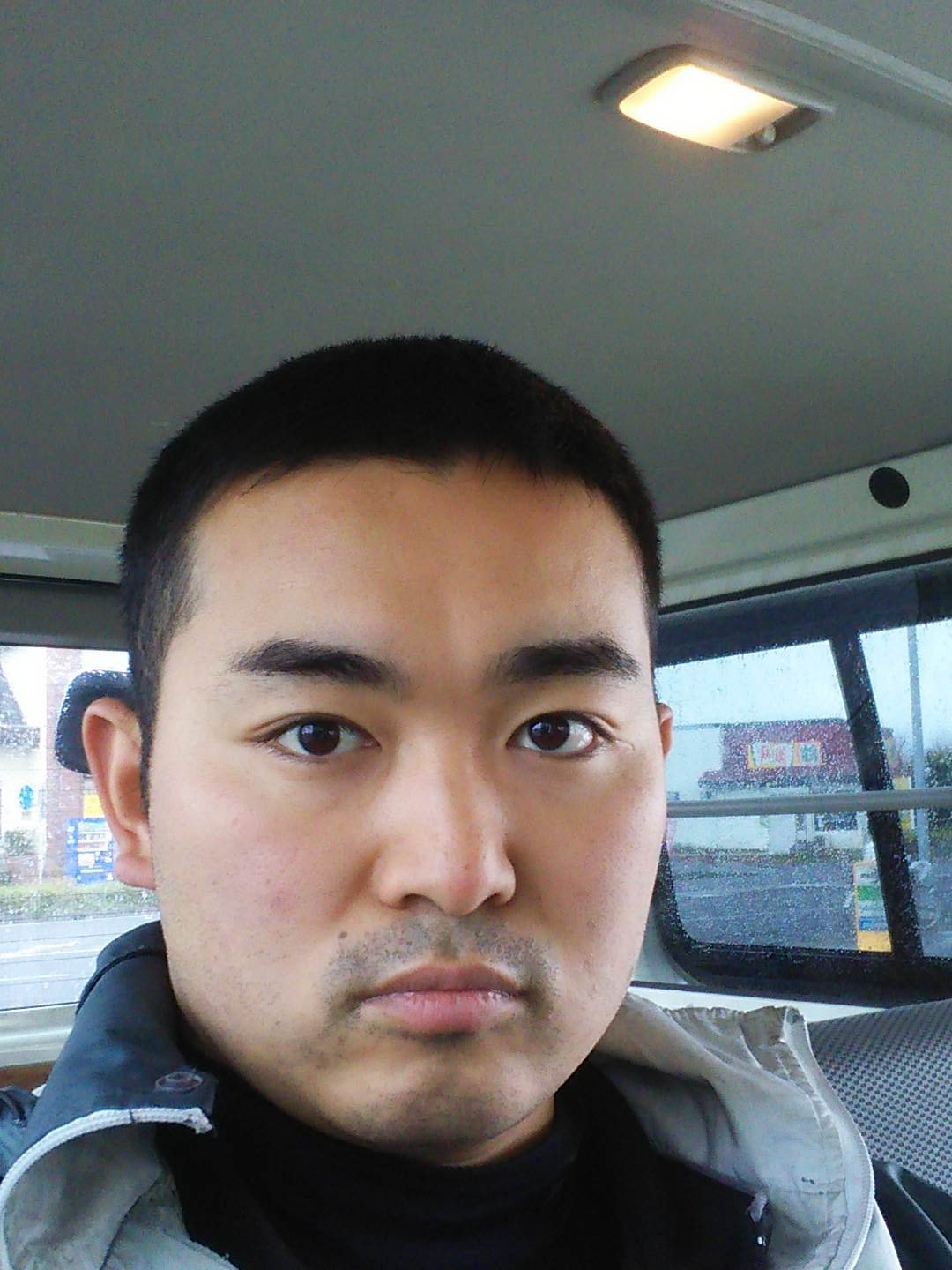 تويتر マロン一世 相方募集中 على تويتر おはようございます ３時 １２時の現場終わった バイト中帽子を被らないと いけなかったので被って いたら髪型が菅原文太から 高倉健にくら替えして しまった チクショー 私の唯一の個性が T Co Vne9yalnnt