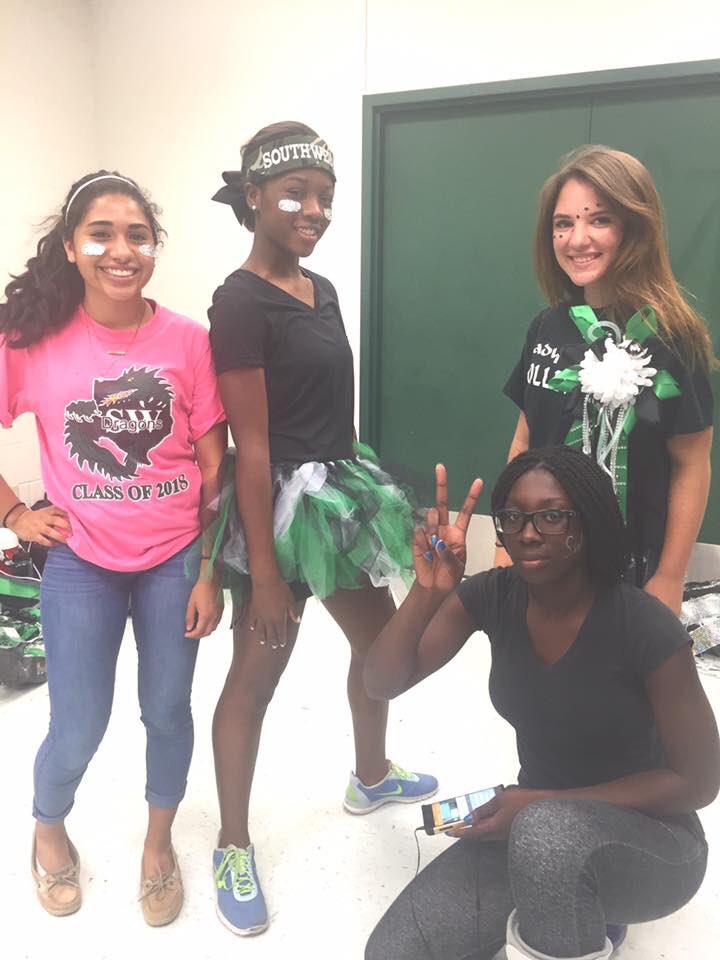 habybabyy's tweet photo. hoco '15 #swhstrack https://t.co/hmw7DpknXm