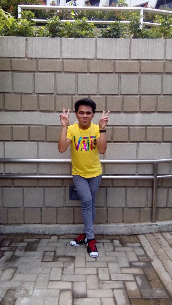 sparkle_jems's tweet photo. Stay Young And Beautiful Smile
#Johnatics Family https://t.co/J4mLPwnyJq