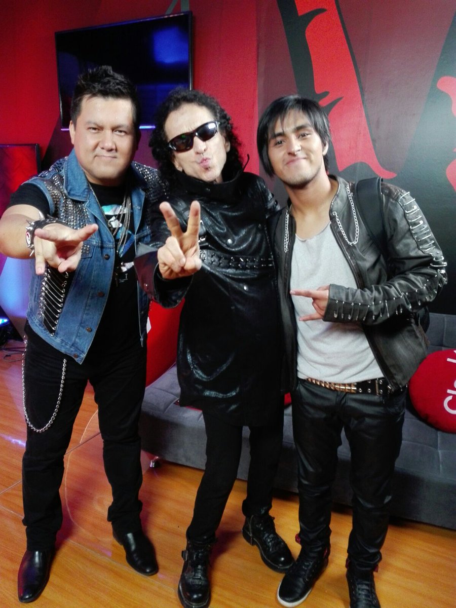 Juntos y felices, pase lo que pase hasta el final. #LaVozPeru ✌