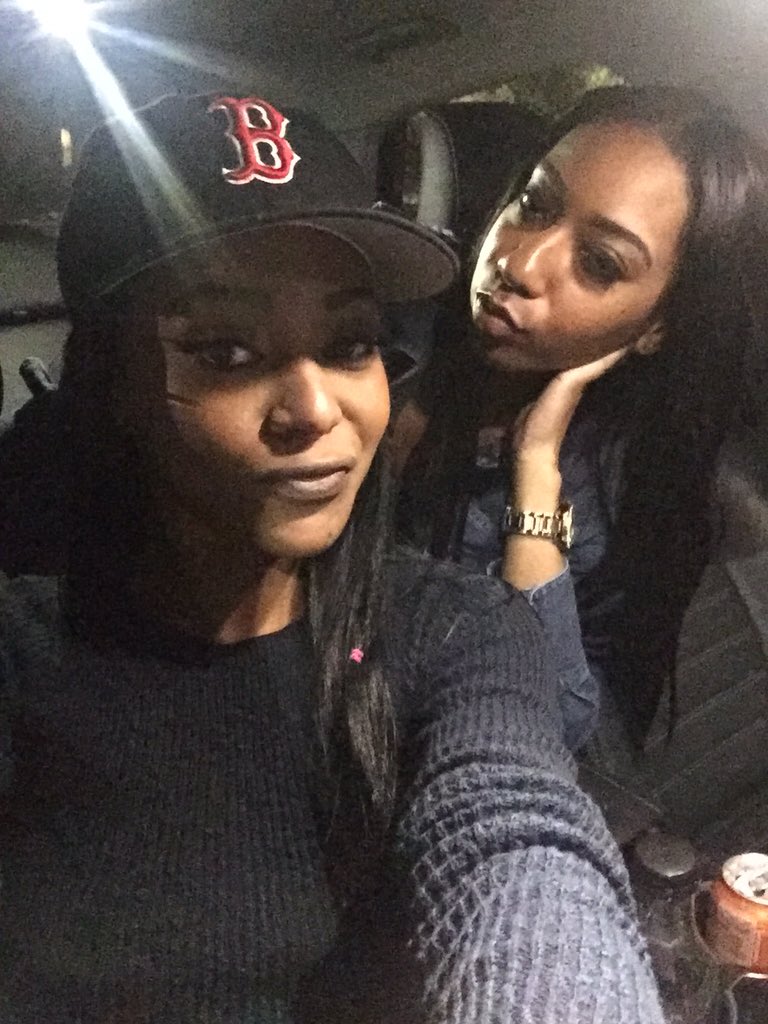 DimpleDaisy's tweet photo. Drama girl 😂😂😂😂 #gotsto❤️her @Caramel_Queenn https://t.co/wEyOu4cT19
