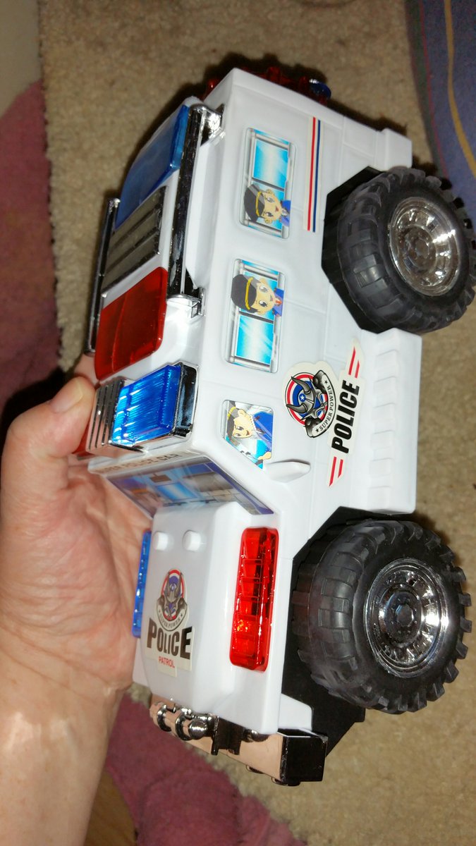 reviewmoms's tweet photo. @StarReviewGroup #WolVol Police toy bump & go - lights up, sirens, talks and plays music! #XMAS #StarReviews https://t.co/lvnt9EZHcd