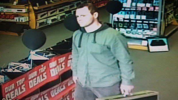 Southland police look for man after TV taken from Dick Smith in Invercargill