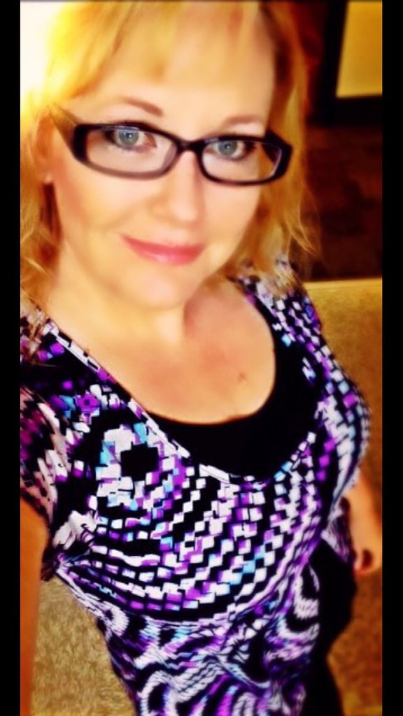 wookielover53's tweet photo. My typically everyday nerd at work look #workdaylook #nerdsrule https://t.co/ks1mzWcD7S