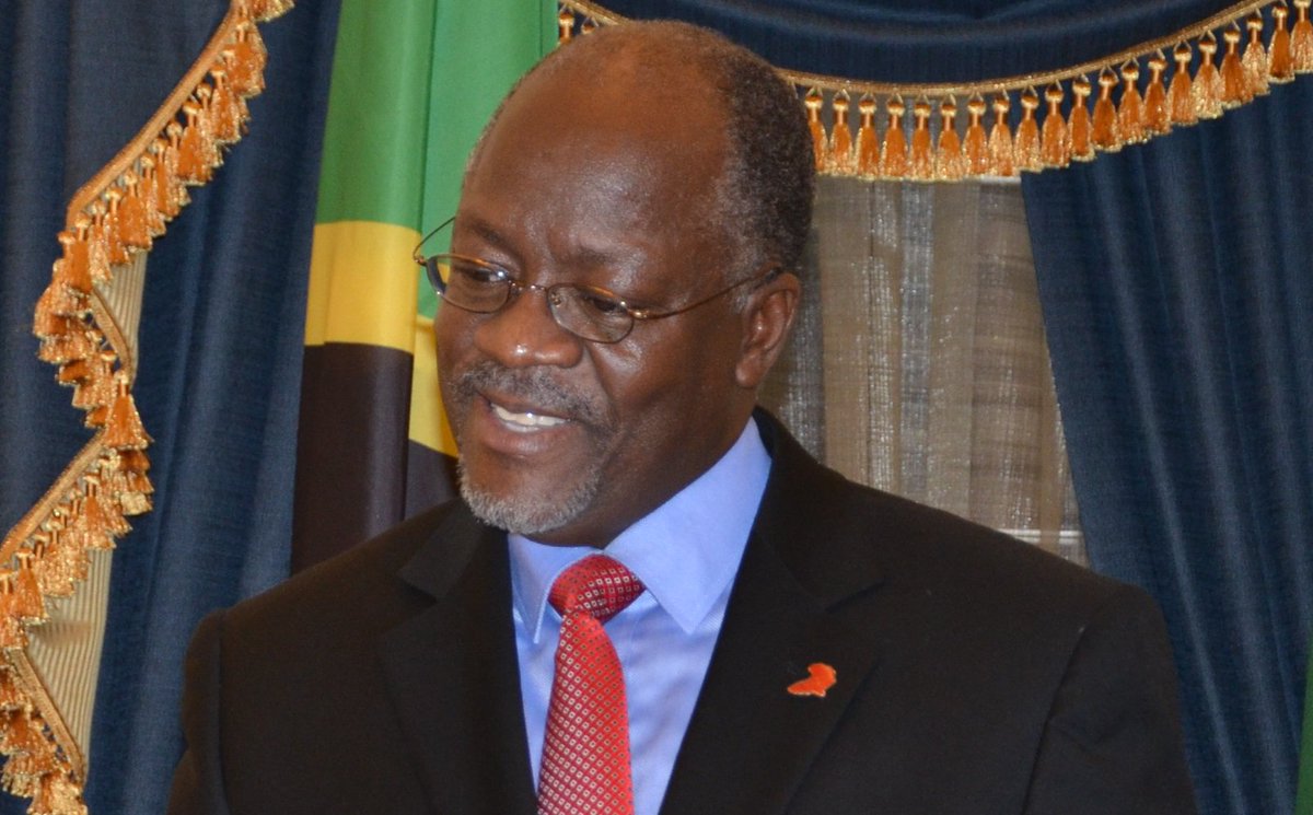Magufuli amfuta mkuu wa kupambana na rushwa http://bbc.in/1IapPqzย
