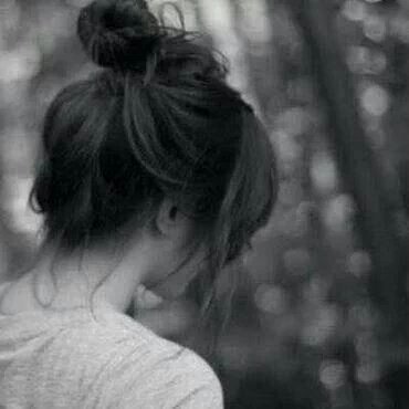 libr_ary's tweet photo. هُـدوء قَـاتـل بِـنـكـهـة الـمـوتّ 

تـّجـعـلـنّـي أتـذكٌـر كُـل الأشـيّـاء الَـتّـي تـؤلـمّـنـي ."
.

#zozo https://t.co/WAACP3D2YR