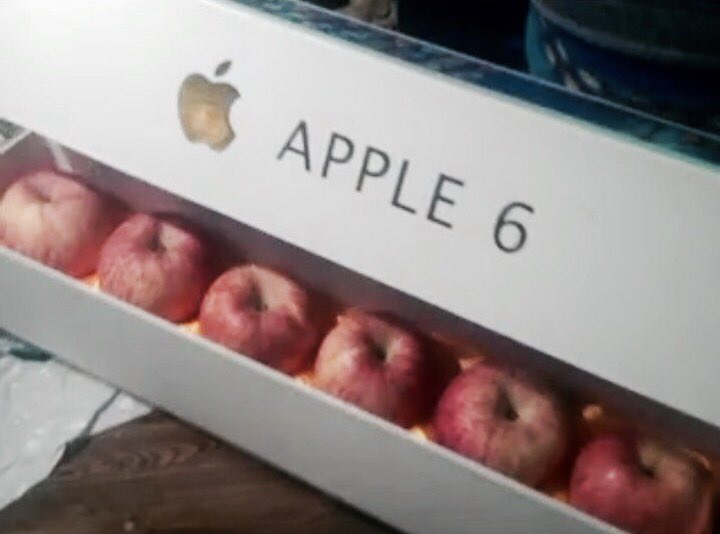 galipeau's tweet image. Hahaha! Delish! #2FrontTeeth