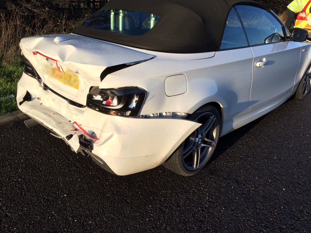 tvprp's tweet photo. Can you stop in the distance you see to be clear on your side of the road?? Don't tailgate the car infront. #p0185 https://t.co/luARCG13zl