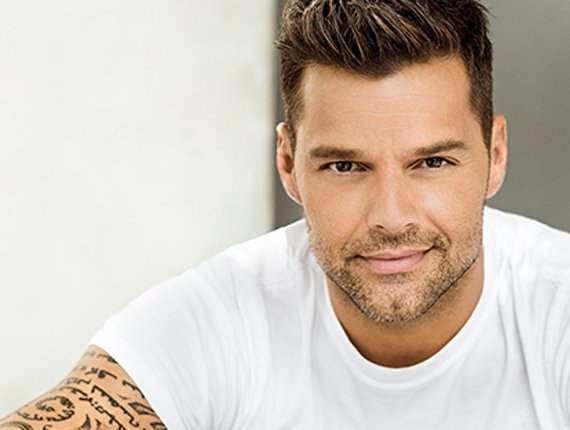 Feliz cumpleaños a Happy Birthday !  