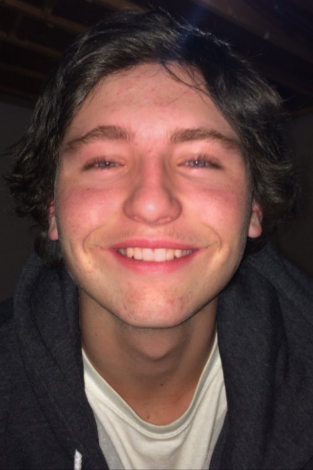 Rivdingo's tweet photo. Last night must of bin a good time👀 https://t.co/VfzxXXvat8