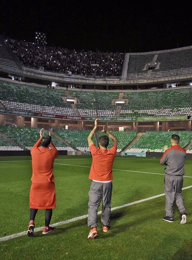 Jose_RG93's tweet photo. Un equipo, una afición, un sentimiento y una ciudad... ¡SEVILLA! https://t.co/qEXO54Vk87