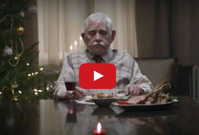 BluRadioCo's tweet photo. #TopBLU ¡Imposible no llorar! Este video de Navidad ha sacado lágrimas en todo el mundo https://t.co/jBCv0Z5LhK https://t.co/ZbNjaUMzAt