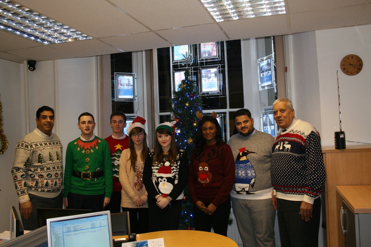 MartinCoWolves's tweet image. All Staff &amp;amp; Directors at Martin &amp;amp; Co Wolverhampton would like to wish you all a Merry Christmas and a Happy New Year