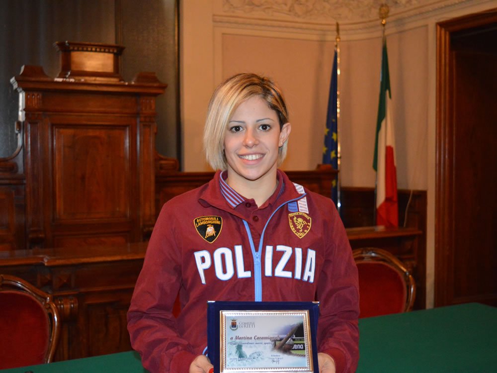 rietin_vetrina's tweet photo. Martina Caramignoli premiata come "Sportiva dell'anno 2015" - https://t.co/u97L6gCgmN https://t.co/OodWEWxlmJ