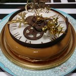まるでジョジョ（第一部）の世界!？英国紳士のようなXmasケーキがステキだ!
