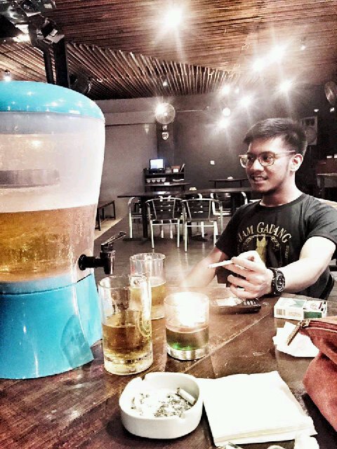 KINGQODRY's tweet photo. At @beerbrotherkmg https://t.co/f6bMMbaKxQ