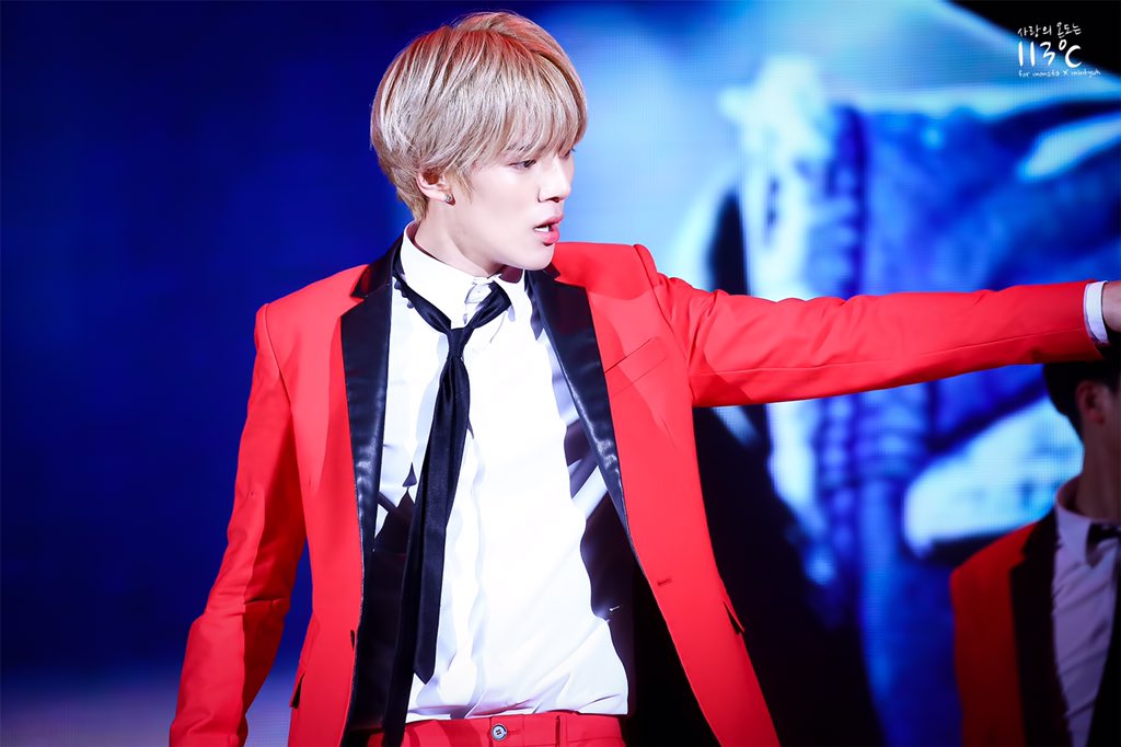 MONSTA__X2015's tweet photo. [PIC] 151218 #MONSTA_X #Minhyuk - Lotte World Night Party [CR: tempmh113] https://t.co/7X2Fs61jjX

#StandByYoo #GetWellKyun