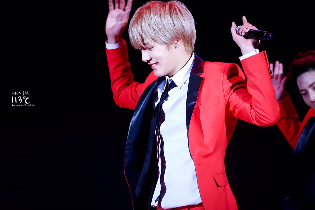 MONSTA__X2015's tweet photo. [PIC] 151218 #MONSTA_X #Minhyuk - Lotte World Night Party [CR: tempmh113] https://t.co/XkDuRuj0sY

#StandByYoo #GetWellKyun